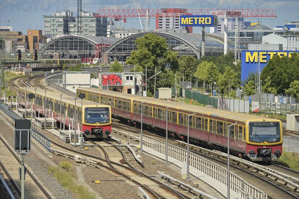 S-Bahn, S75 and S7, Friedrichshain, Friedrichshain-Kreuzberg, Berlin, Germany, Europe