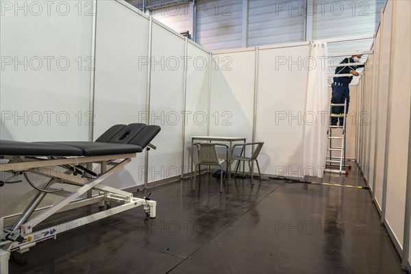 Construction of a vaccination centre for corona vaccinations, in a hall at Messe Essen, by the
