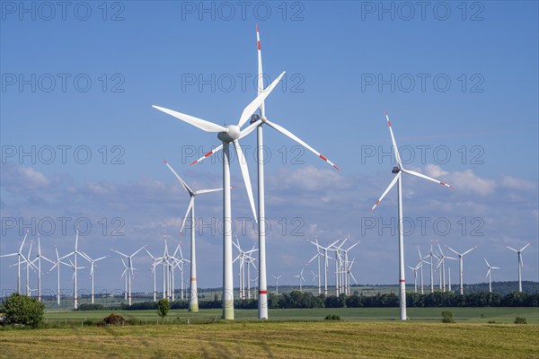Wind farm north-east of Bad Wünnenberg, East Westphalia Lippe, Paderborn district, with the A44