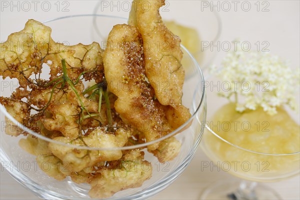 Swabian cuisine, elderberry cakes with apple sauce, elderberry cakes, elderflowers in pastry,