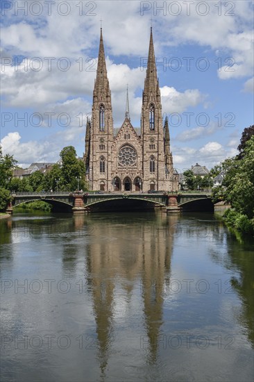 Église Saint-Paul on the Ill, Calvinist church, Strasbourg, Département Bas-Rhin, Alsace, France,