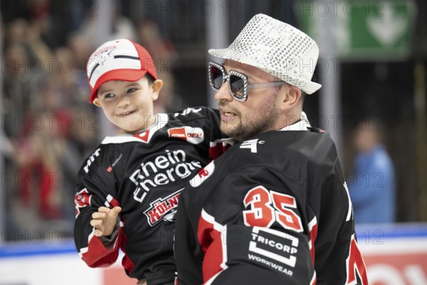 Laura Dick Cologne, LanxessArena, North Rhine-Westphalia, Julius Hudacek (Cologne Sharks, #35),