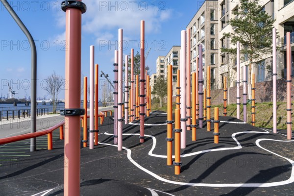 Promenade Kirchenpauerkai, Hafencity Hamburg, new district on the Elbe, on the site of the former