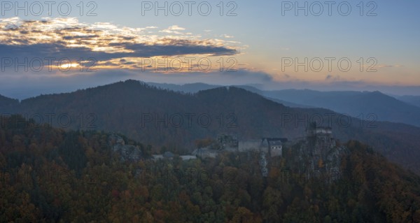 Aggstein castle ruins at sunrise, Schönbühel-Aggstein, Wachau, Lower Austria, Austria, Europe