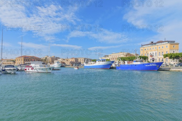 Seafront, Ortygia, Syracuse, Sicily, Italy, Europe