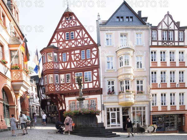 The historic Bernkastel market square with St Michael's Fountain, Bernkastel-Kues, Moselle,