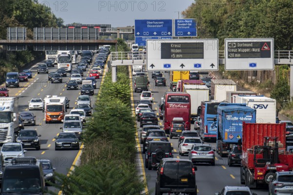 Traffic jam on the A3 motorway, over 8 lanes, in both directions, in front of the Leverkusen