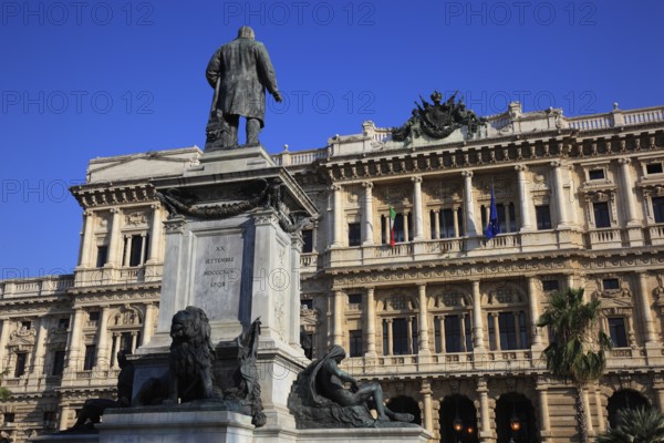 Palazzo di Giustizia, Palace of Justice, Prati district on the banks of the Tiber, Rome, Italy,