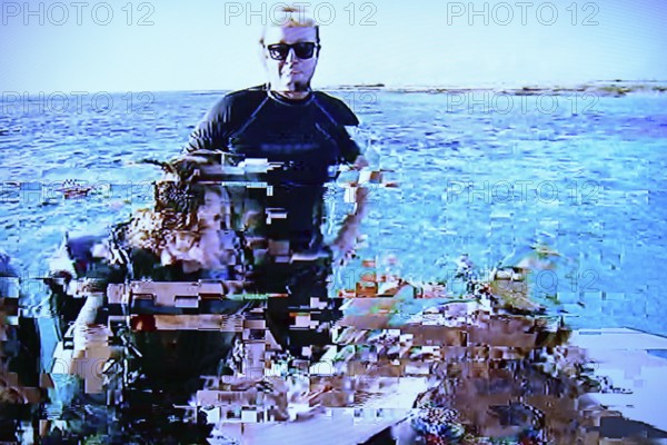 TV picture interference, pixels due to reception interference