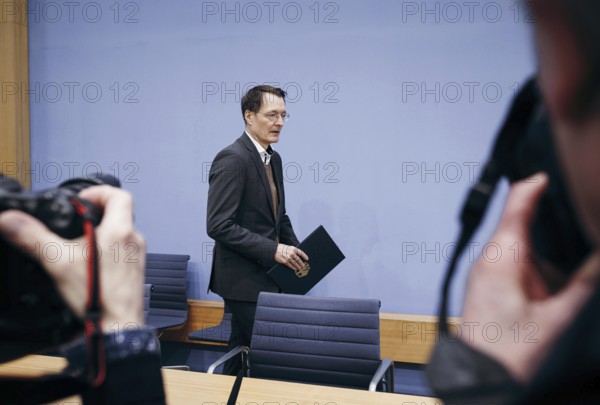 Karl Lauterbach (SPD), Federal Minister of Health, speaking at a federal press conference on the