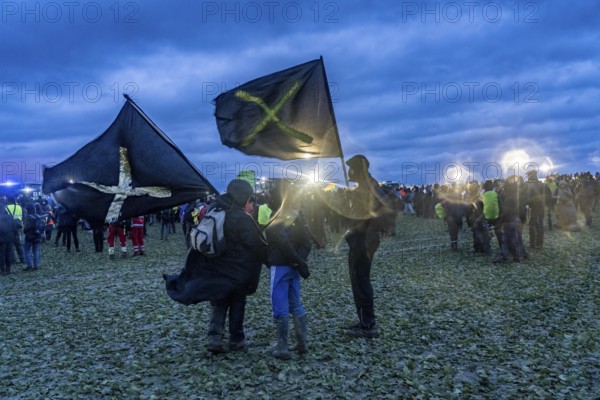 Violent clashes between thousands of demonstrators and the police, after a demonstration against