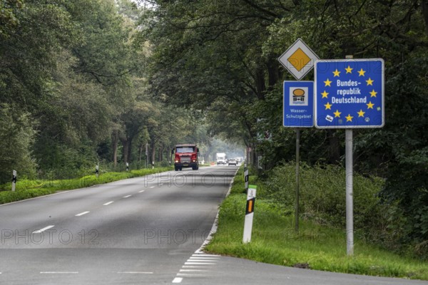 The so-called Green Border, near Straelen, between Germany and the Netherlands, country road, B58,