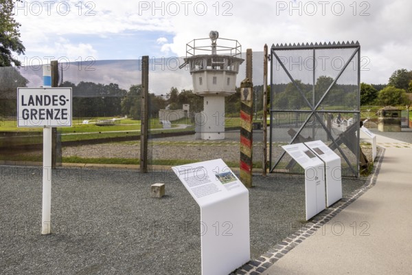 Mödlareuth, municipality with 55 inhabitants, which lies partly in the Free State of Thuringia and
