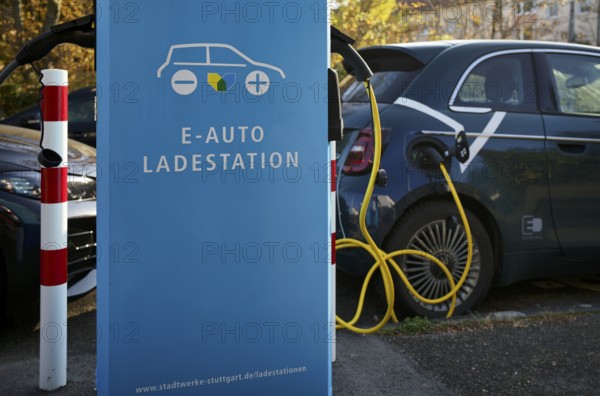 Charging station, charging column, Stadtwerke Stuttgart for electric cars, charging station,