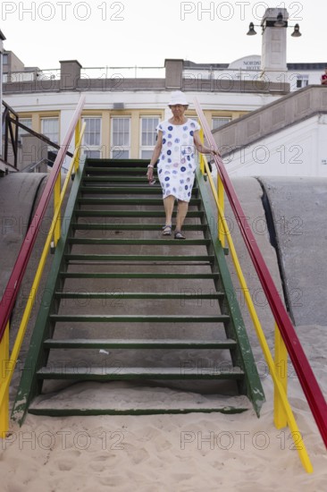 Elderly tourist on the island of Borkum, 21.07.2024