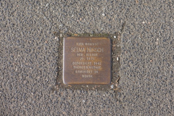 Stumbling stone, commemoration of deported and murdered Jewish fellow citizens during the Nazi era,