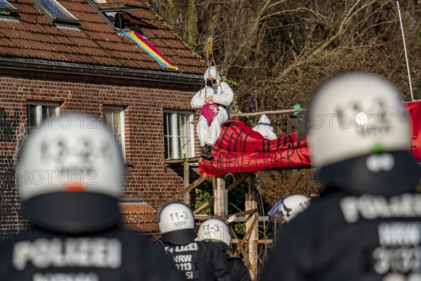 Beginning of the eviction of the Lützerath hamlet, camp of climate activists and squatters, at the
