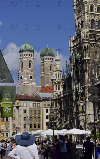 Europe, Germany, Bavaria, Bavaria's capital Munich, City, Marienplatz, New Town Hall in neo-Gothic