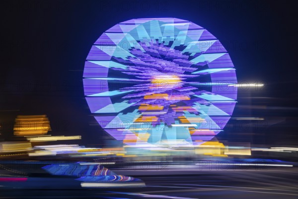 Augustus Market in Dresden. Ferris wheel with road traffic, Dresden, Saxony, Germany, Europe