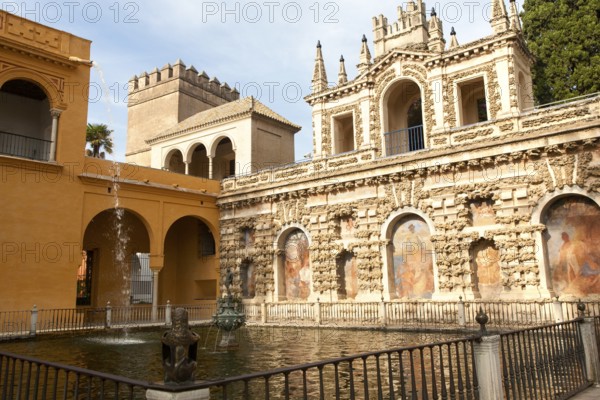 Estanque del Mercurio, in the gardens of the Alcazar palaces, Seville, Spain, Europe