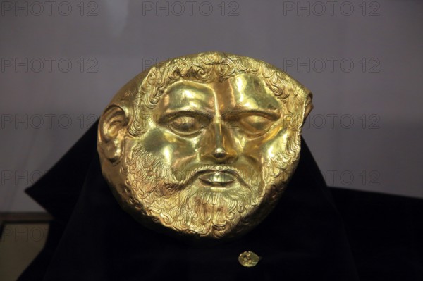 Gold mask of a Thracian king on display in Kazanlak museum, Bulgaria, Europe