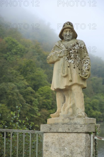 Sculpture Ferryman as a memorial to the last ferry across the Lahn in 1953, Lahn Bridge,
