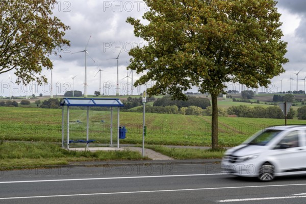 Bus stop in the countryside, on the B68, new, modern bus shelter, line to Warburg, Ostwestfalen