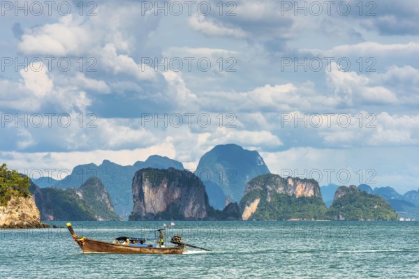 Phang Nga bay near Koh Yao Noi, seascape, seascape, nature, natural landscape, mountains,