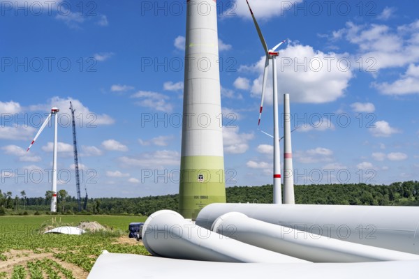 Repowering of a wind farm, near Brilon-Radlinghausen, 2 old turbines are demolished, rotors and