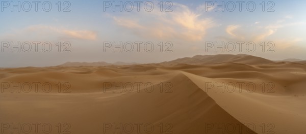 Sunset in the desert, dunes, Erg Chebbi, Sahara, Merzouga, Morocco, Africa