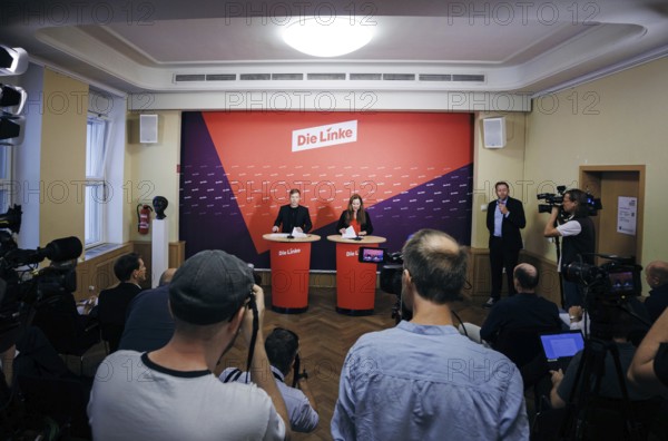 Janine Wissler, Chairwoman of the Left Party, and Martin Schirdewan, Chairman of the Left Party, at