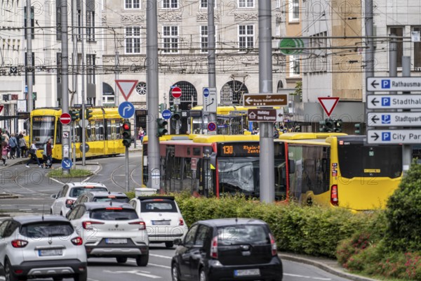 Bus and tram stop Mülheim city centre, at the town hall, Mülheim an der Ruhr, North