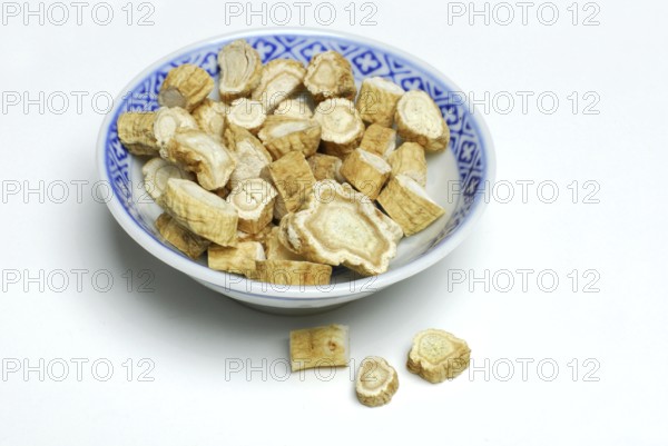 Real ginseng, sliced ginseng root, seng, Ginseng (Panax ginseng) Korean ginseng (Araliaceae),