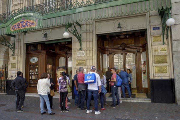 Visitors in front of Café Tortoni, coffee house on the Avenida de Mayo, Buenos Aires, Argentina,