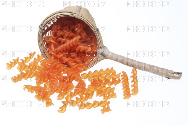 Lentil noodles, noodles made from the flour of red lentils
