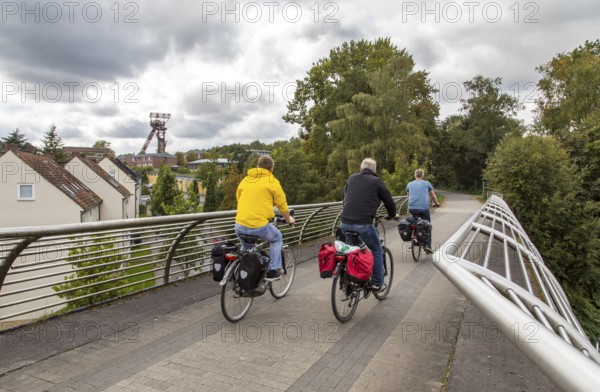 Cycle path in the north of Essen, Katernberg district, former colliery, Zollverein pit 3/7/10,