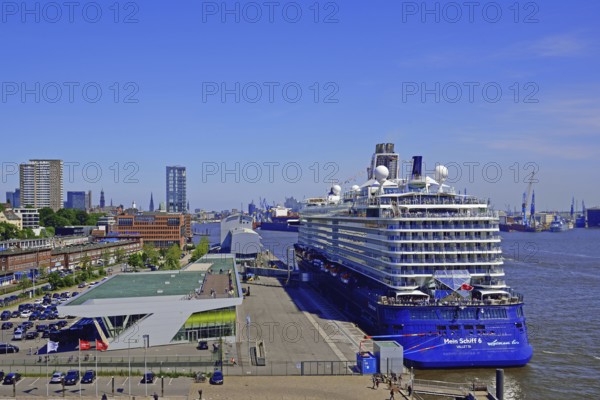 Europe, Germany, Hamburg, Elbe, Cruise Centre Altona, passenger ship, Mein Schiff 6, deck