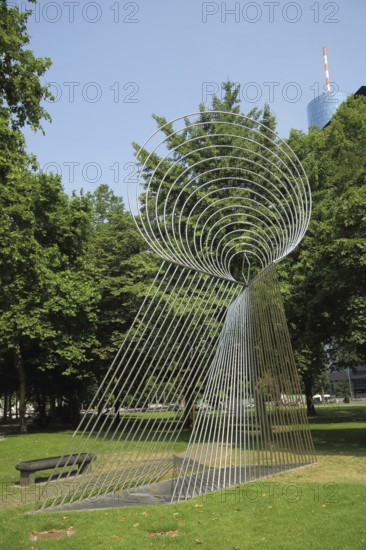 Sculpture Olympus of Weimar by Andreu Alfaro 1990, modern art, stainless steel, wire mesh, metal