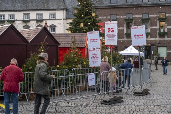 Christmas market Düsseldorf, Old Town, market square at the town hall, access only according to 2G