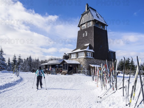 Restaurant Hanskühnenburg, hikers take a break, winter landscape, cross country skiing, Harz