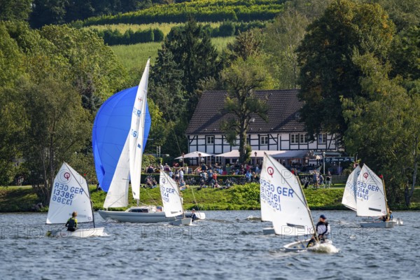Lake Baldeney in Essen, Ruhr reservoir, sailing boats, Essen Sailing Week sailing regatta, Haus am