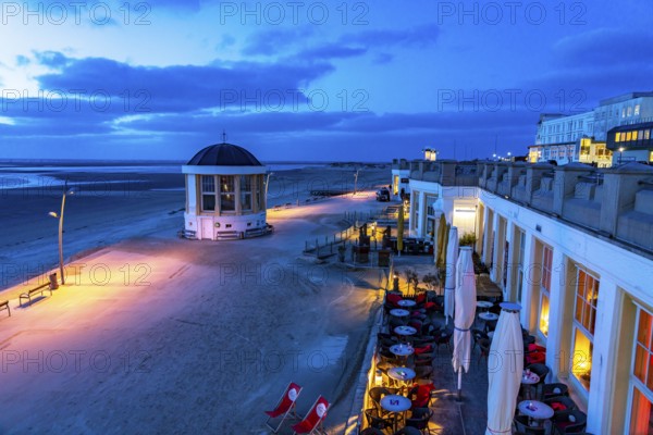 Beach promenade, bandstand, west beach, beach walk, beach, island, East Frisia, winter, season,