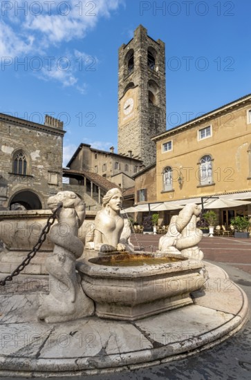 Fontana Contarini and Campanone tower, Piazza Vecchia, Citta alta, Bergamo, Italy, Europe