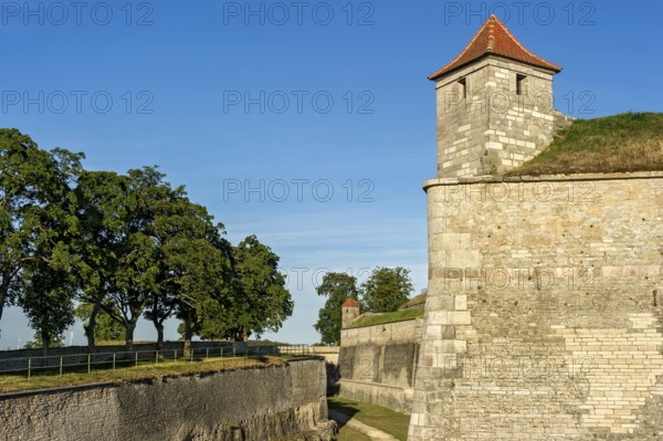 Guardhouse on fortress rampart, fortress wall with moat, bastion Kaltes Eck, behind bastion