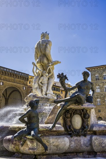 Fountain of Neptune, Palazzo Vecchio, Piazza della Signoria, Florence, Tuscany, Italy, Europe