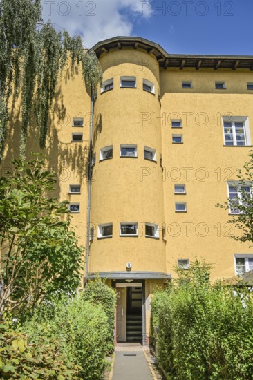 Residential building, Stavenhagener Straße, Hufeisensiedlung, Britz, Neukölln, Berlin, Germany,