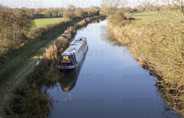 Narrowboat on Kennet and Avon canal, Woodborough, Wiltshire, England, UK