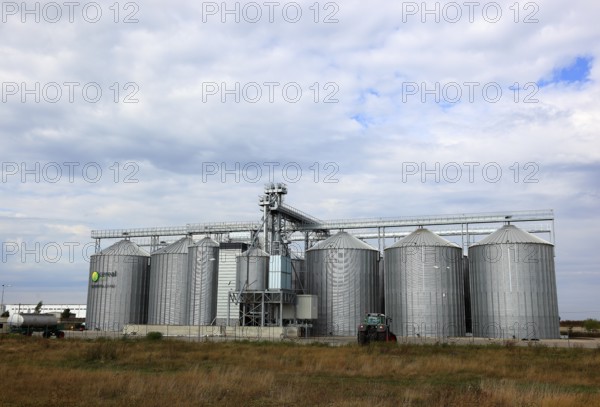 Romania, Kreisch area, agriculture, agricultural storage, grain silos, silo storage, Europe