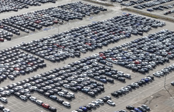 Volkswagen new cars standing in a car park at the Volkswagen plant, Wolfsburg, 29.09.2024. The