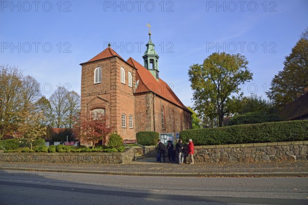 Europe, Germany, Schleswig-Holstein, Ahrensburg, Castle Church, Autumn, Europe